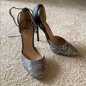 Maiden Lane Snake High Heels 7.5
